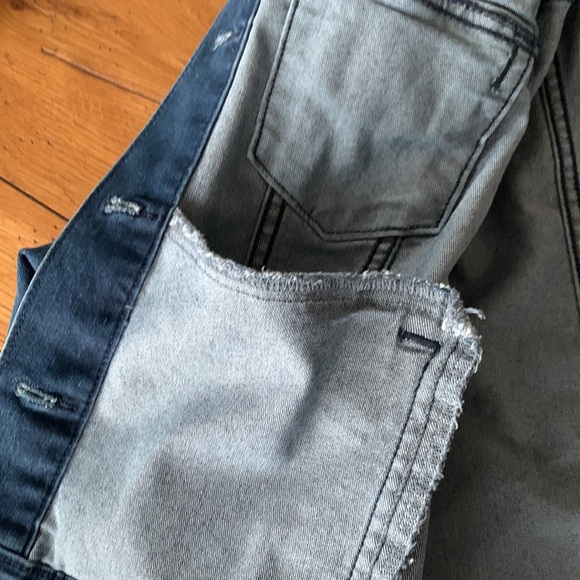 Levi’s Women’s Trucker Jean Jacket in Dark Denim Stretch S40117 Size Small - Picture 4 of 13